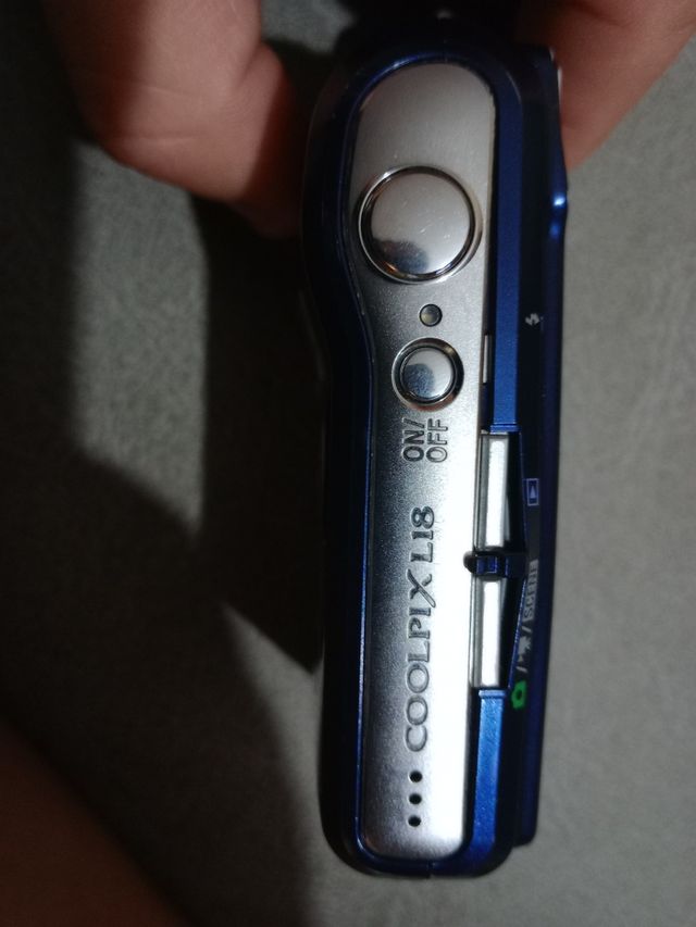 Cámara Nikon Olympus azul