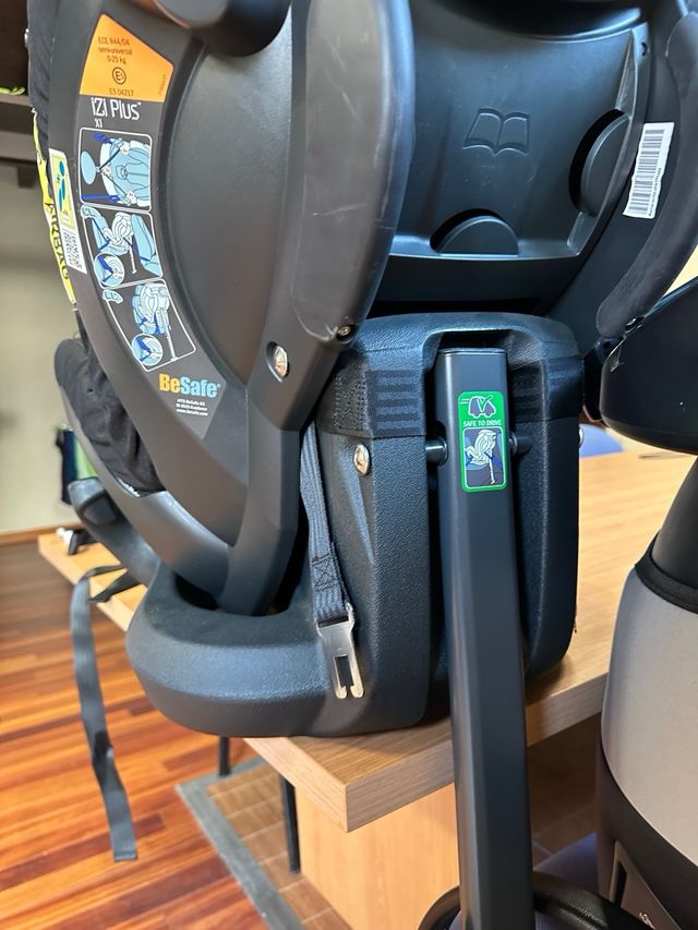 dos sillas de coche contramarcha besafe iZi plu2