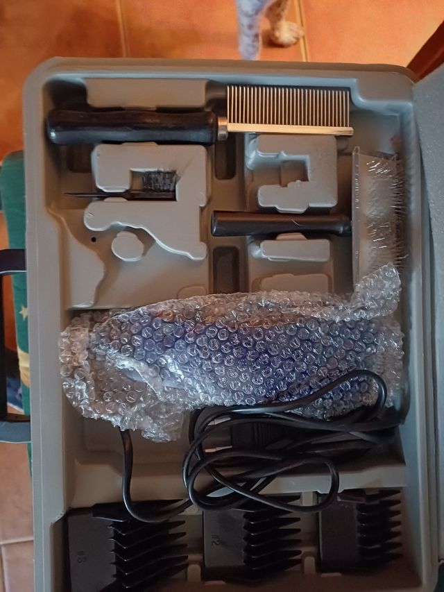 Máquina de cortar cabelo de cão