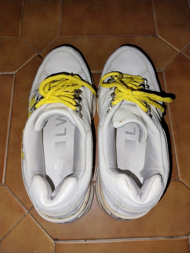 Scarpe bianche ginnastica Pikachu