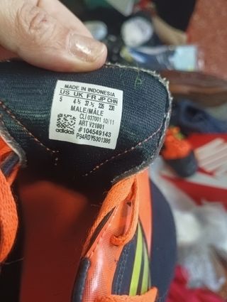 Botas futbol niño