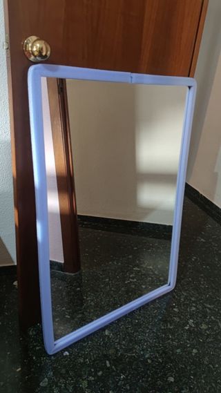 Espejo nuevo en su caja. Precio negociable