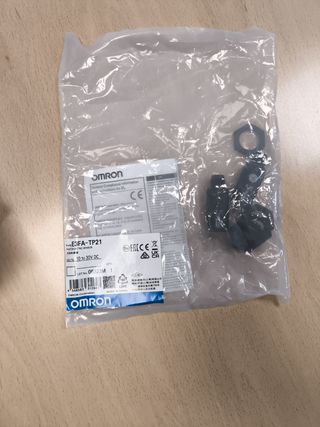 OMRON E3FA-TP21. Interruptor fotoelec