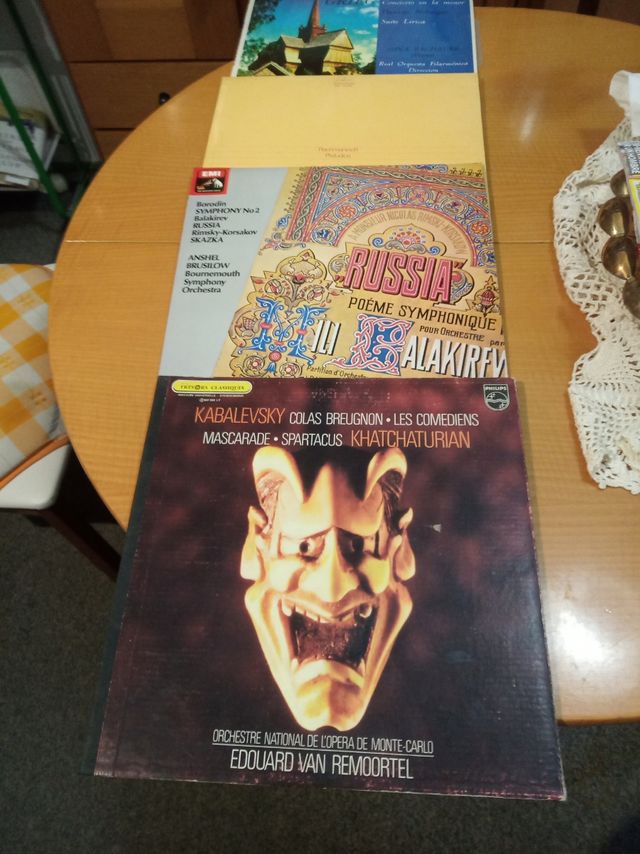 Discos vinilos de música clásica.