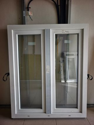 Ventana de PVC blanco