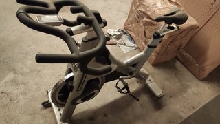 Bicicleta estática profesional.