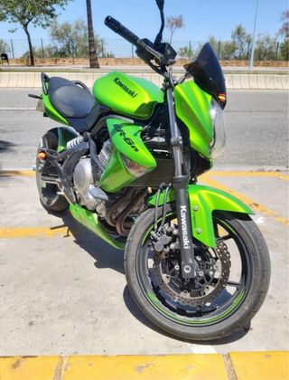 Kawasaki Naked er6n