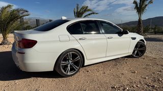 BMW M5 F10 ańo 2015 V8 Mat. Inglesa!