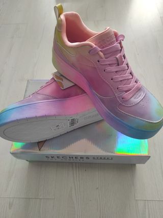 Zapatillas NUEVAS Skechers talla 36