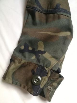 Uniforme de Campaña Camuflaje Boscoso. Talla 1N