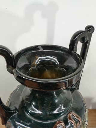 JARRÓN ANTIGUO VERDE CON BUSTO