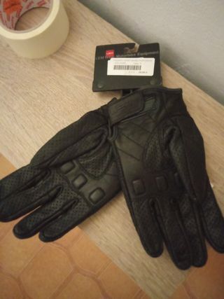 Guantes sport para moto