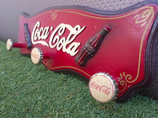 Perchero vintage Cocacola
