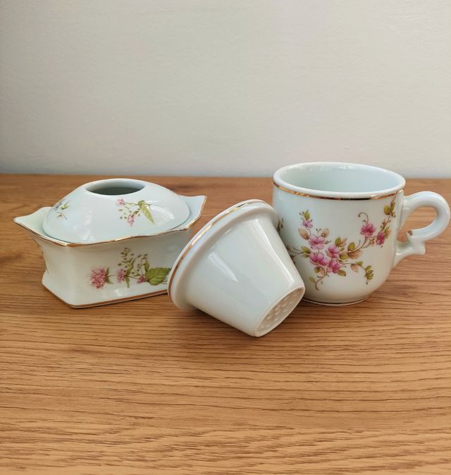 Vaso de té y azucarero Agustinas