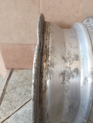 Llanta Ford Fiesta Ghia