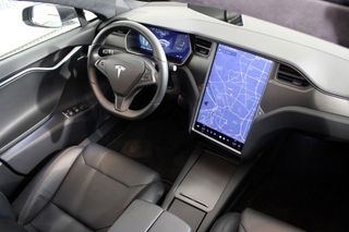 Tesla Model S 100d Autopilot