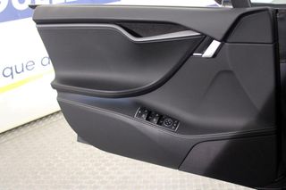 Tesla Model S 100d Autopilot