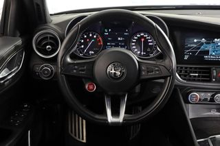 Alfa Romeo Giulia 2.9T V6 510cv Quadrifoglio Nacional