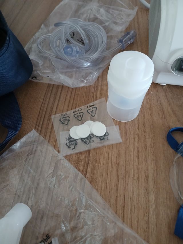 Nebulizador Omron NE-C28P-E