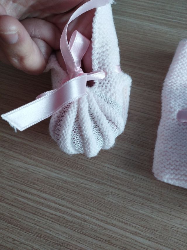 Gorro y patucos bebé