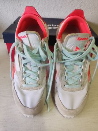 REEBOK LEGACY