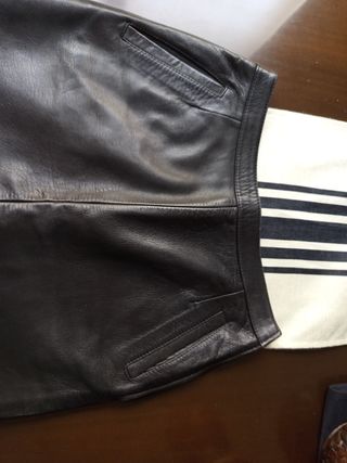 Falda piel negra vintage