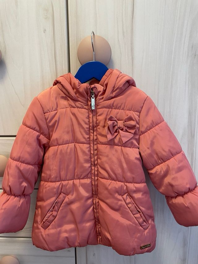 Cazadora de niña. Talla 3 años. Marca Mayoral