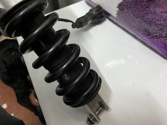 Suspension BMW GS 650 G Amortiguador Showa 2011