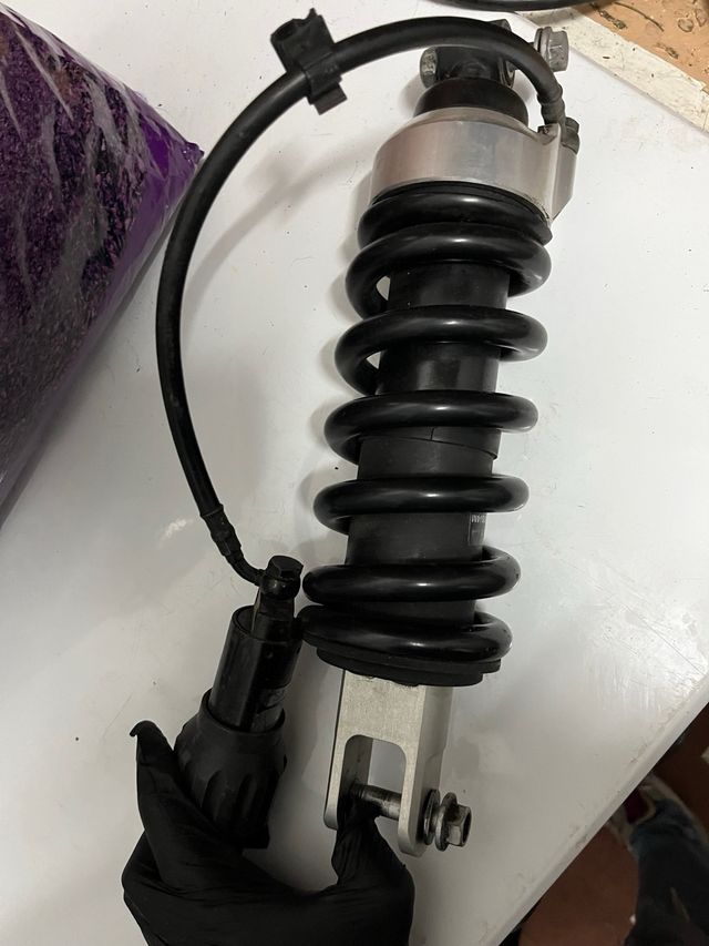 Suspension BMW GS 650 G Amortiguador Showa 2011