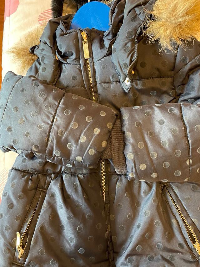 Cazadora para niña. Talla 4 años. Marca Mayoral