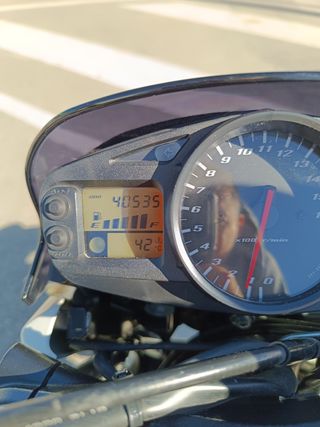 Suzuki GSR 600 A2