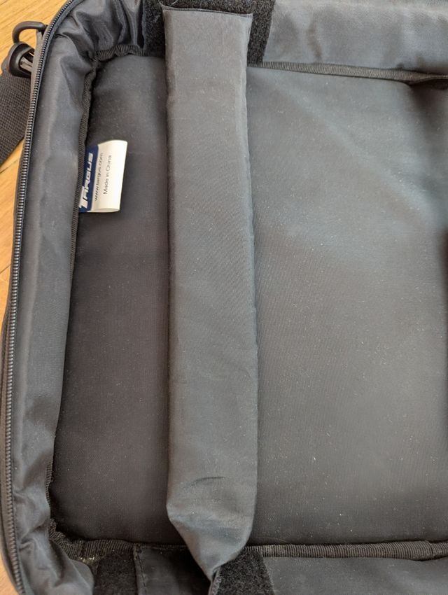 Maletín portátil Targus y Ecron