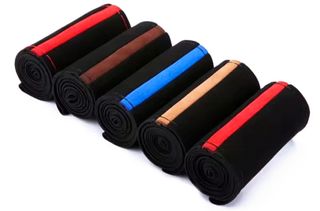 Tapizado de volante con funda deportiva 