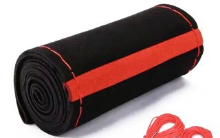 Tapizado de volante con funda deportiva 