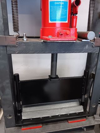 Plegadora prensa hidráulica