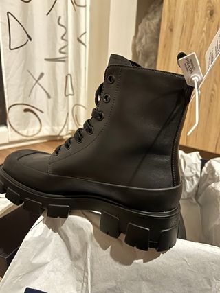 Stivali boots neri in pelle Prada tg 43