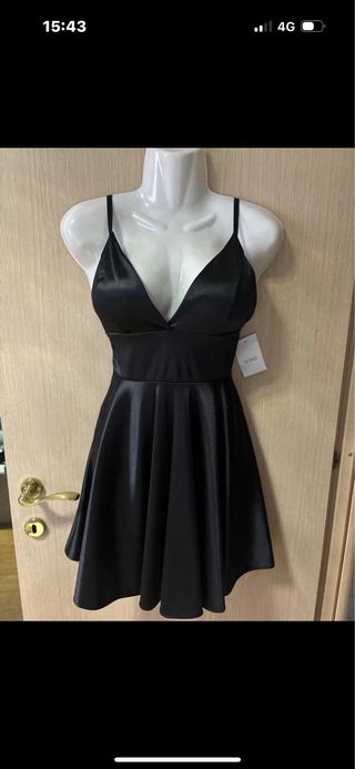 Vestito satin lucido nero nuovo