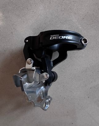 Cambio Shimano XT y desviador SLX con mandos