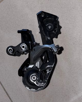 Cambio Shimano XT y desviador SLX con mandos