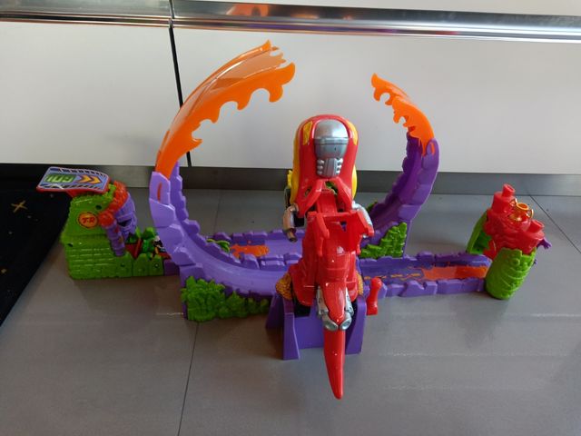 T Racers Dragon Loop