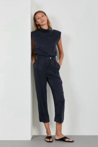 Set composto da pantaloni e top firmati Niuma