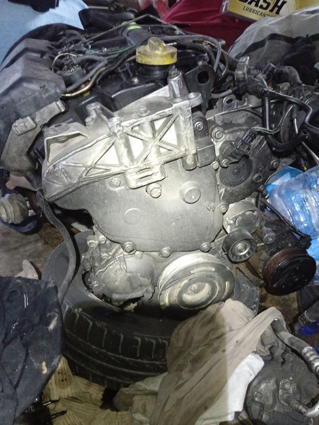 Motor Renault 2.2 150 caballos