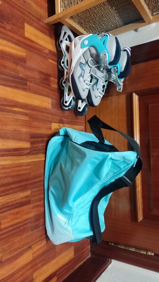 Patines en fila. Bolsa y protectores