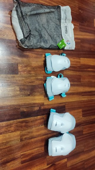 Patines en fila. Bolsa y protectores