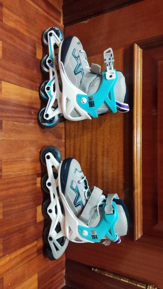 Patines en fila. Bolsa y protectores
