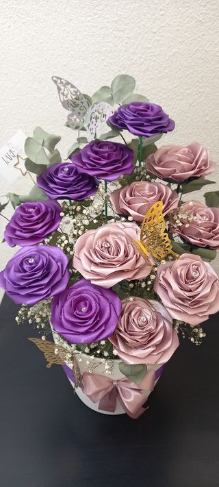 Rosas y girasoles 