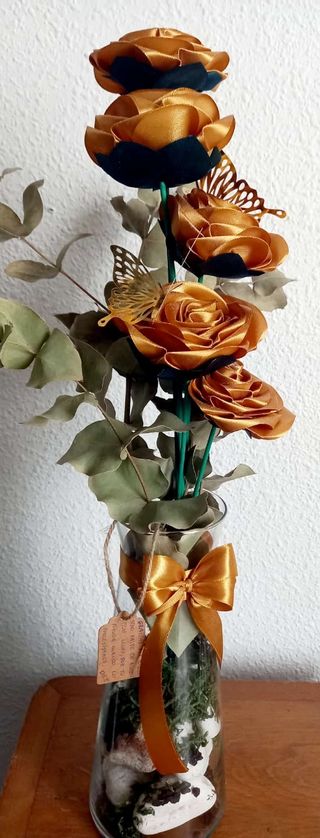 Rosas y girasoles 