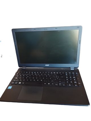 Se vende portátil seminuevo