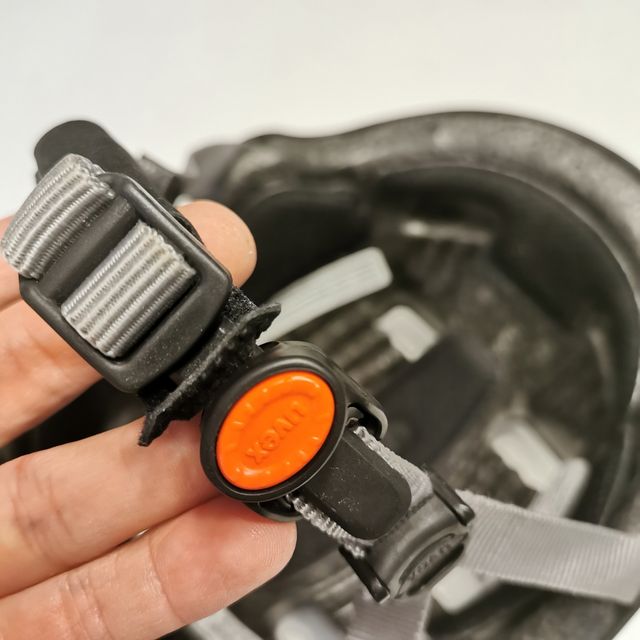 Casco patinaje / skate Uvex Kid 3