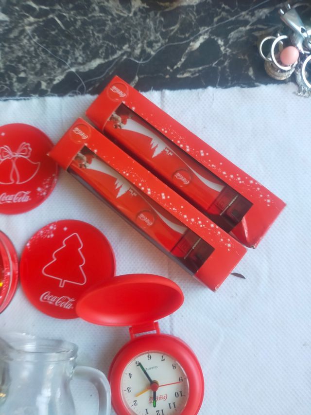 Coca-Cola batch... watch.jug.. ecc